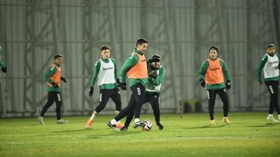 Konyaspor, Fenerbahçe maçı öncesi çalışmalarına devam etti