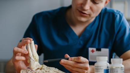 Sonunda bu da oldu! in mal kemik yaptrcs icat edildi