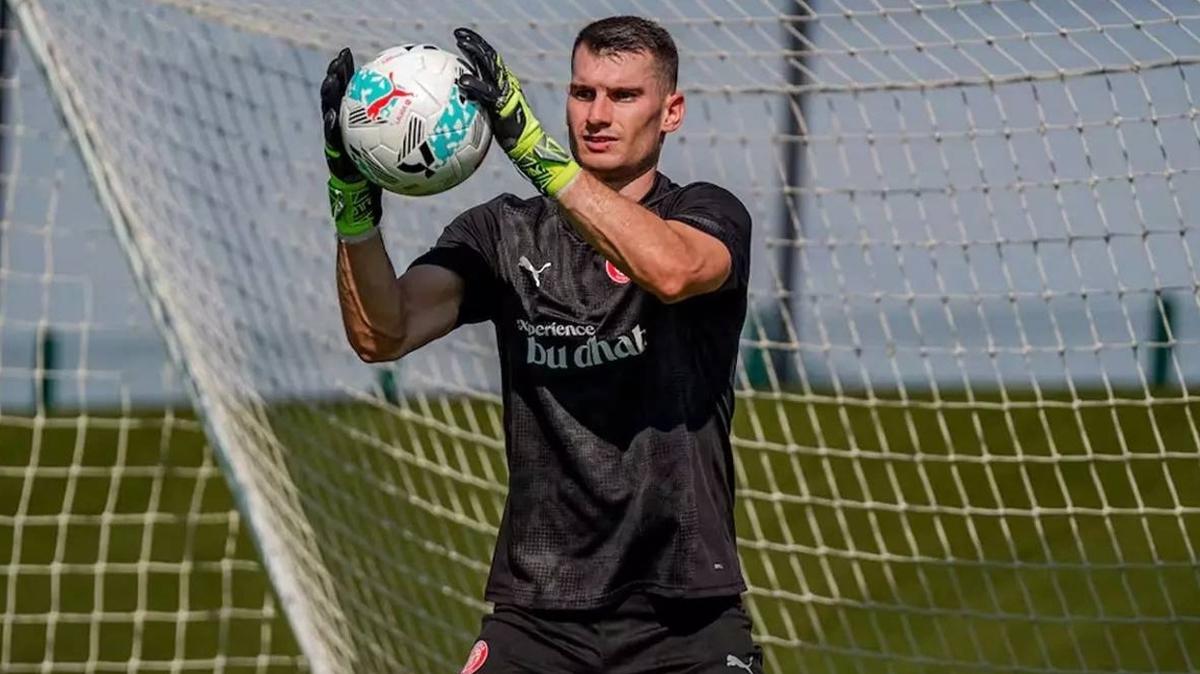 dominik livakovic girona transfer fotoraflar resimleri