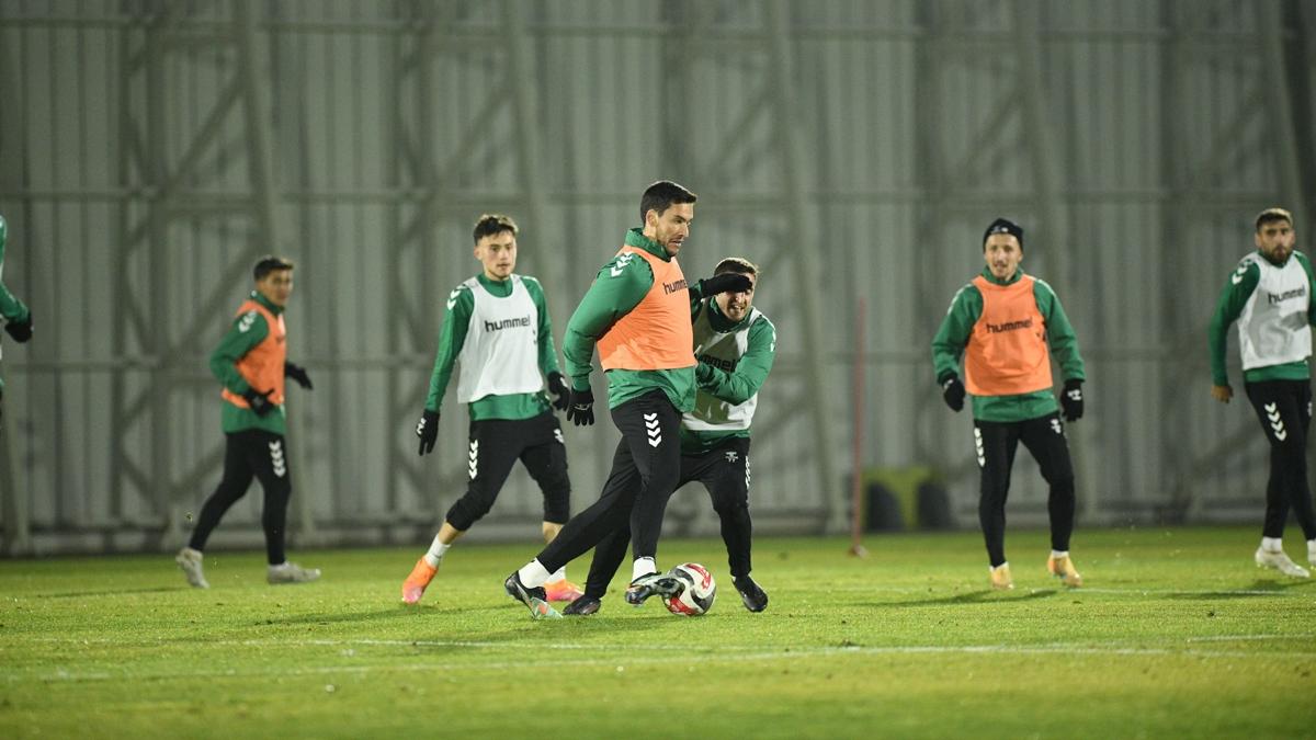 konyaspor fenerbahe sper lig fotoraflar resimleri