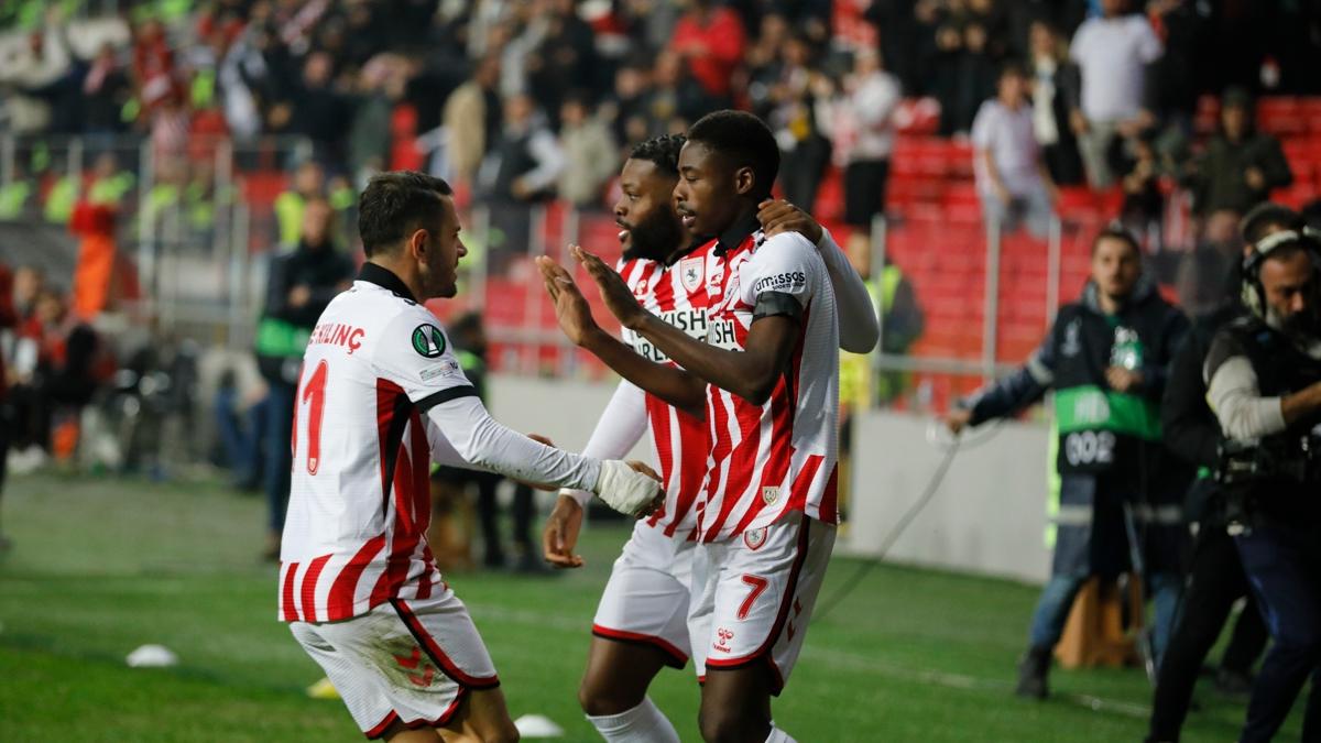 samsunspor aek konferans ligi fotoraflar resimleri