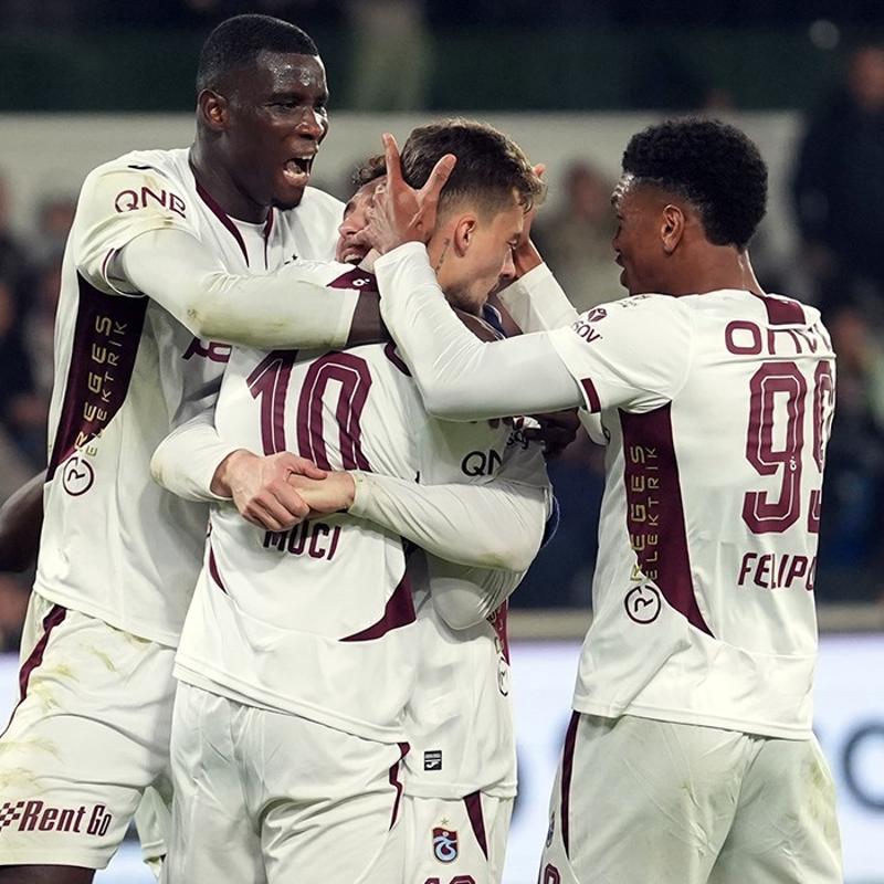 Trabzonspor, �stanbul kul�plerinden 13 puan toplad�