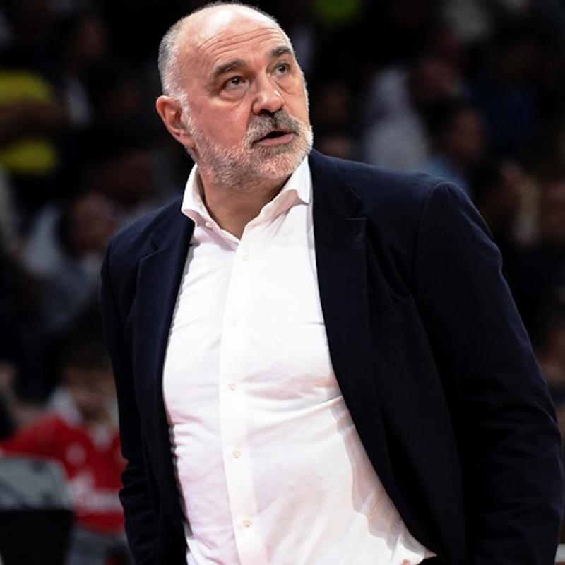 Anadolu Efes'te yeni baantrenr belli oldu!