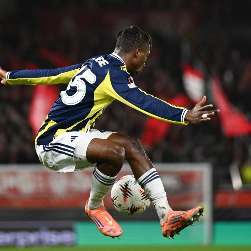 Nene, ayn sezonda Brann'a kar iki farkl takmla kt