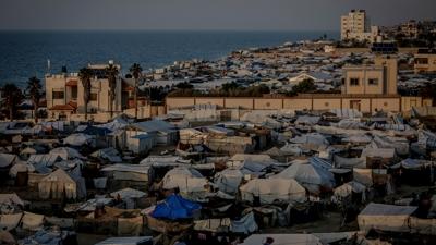 Gazze'de k zorlu geiyor... Frtna nedeniyle 14 kii hayatn kaybetti