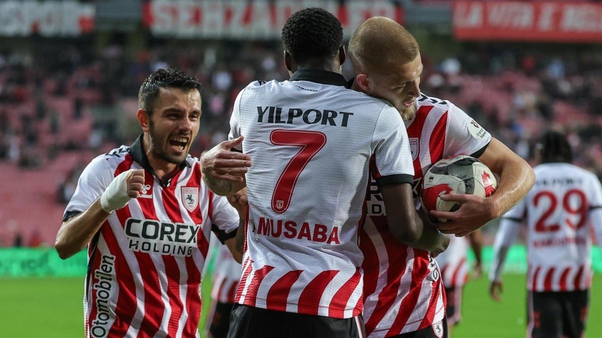 samsunspor s�per lig ba�ak�ehir foto�raflar� resimleri