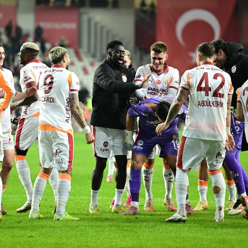 Aslan bulutlar datt!