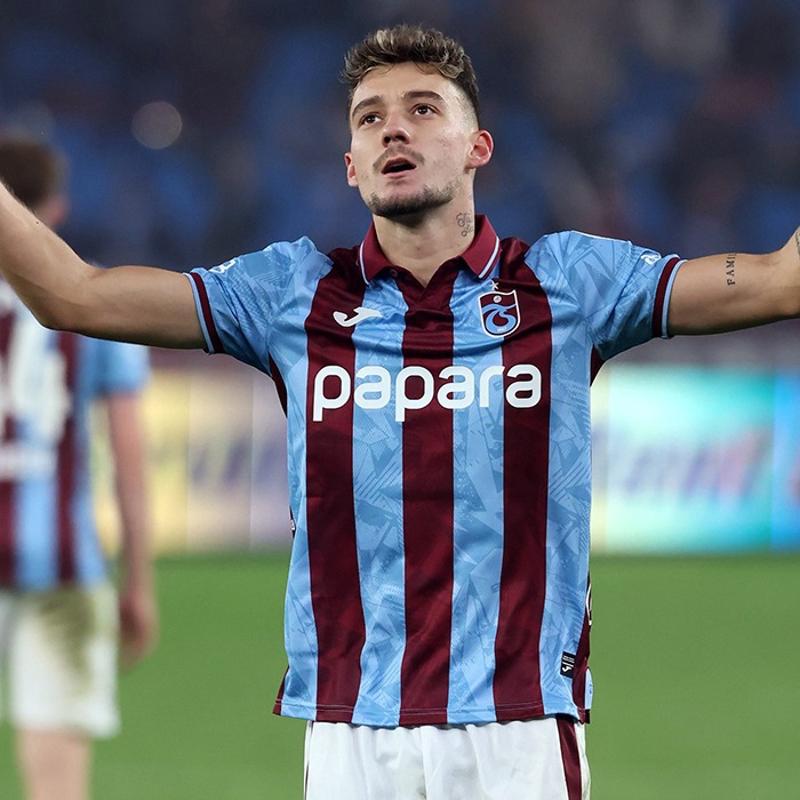 Ernest Mui Beikta'a att! Derbide sahnede