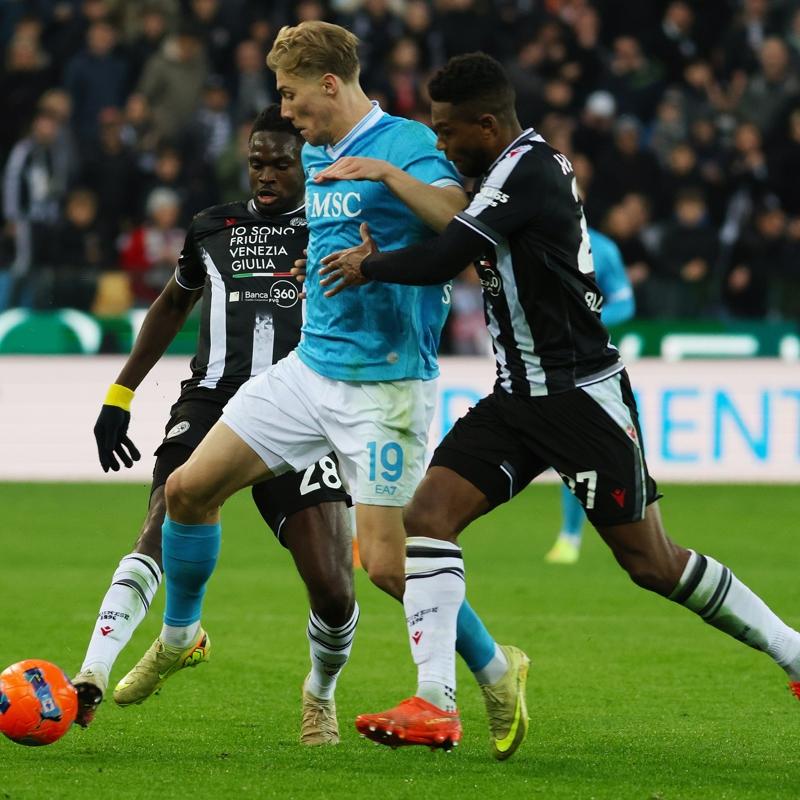 Napoli, Udinese karsnda liderlik frsatn tepti