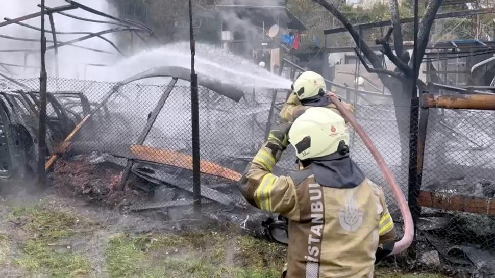 Sarıyer'deki iş yeri yangını söndürüldü