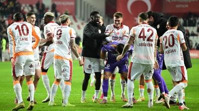 Aslan bulutlar� da��tt�!