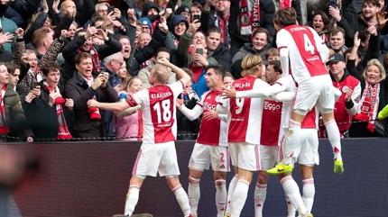 Ajax derbide Feyenoord'u 2 golle geti