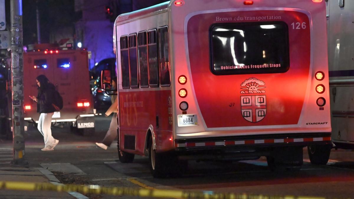 Silahl saldr Brown niversitesi Trump aklama fotoraflar resimleri