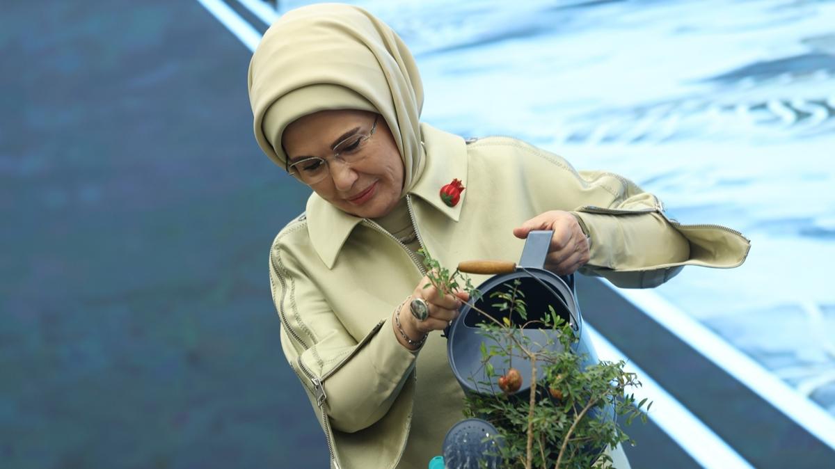 Emine Erdoan TOGEM-DER Dnm Pazar fotoraflar resimleri