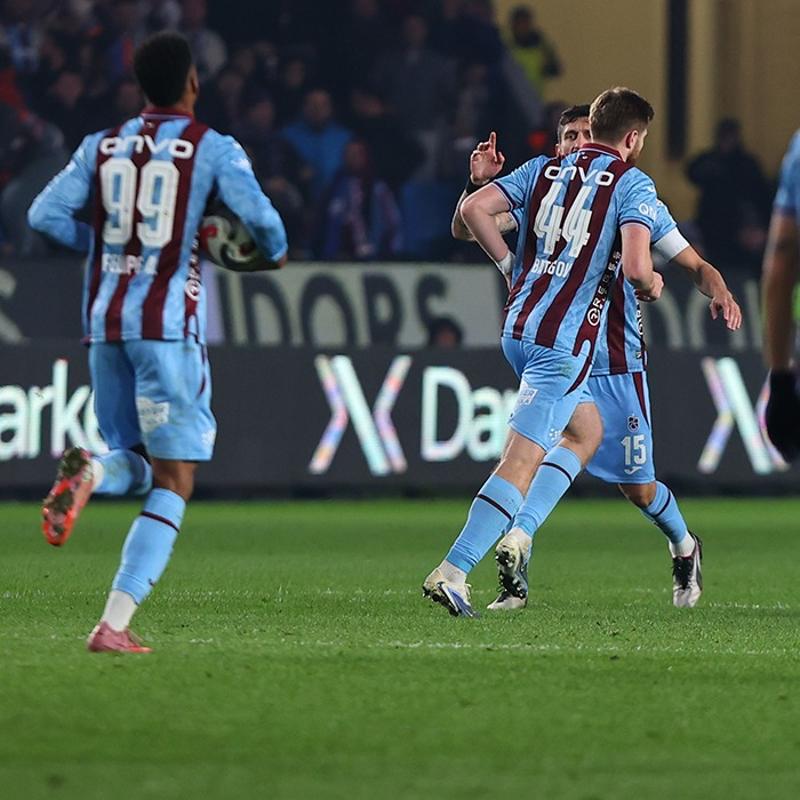 Trabzonspor'dan ma sonu paylam! 'Ayakta kalarak savamaya devam edeceiz'