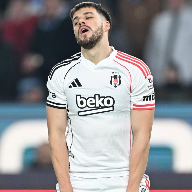 Be�ikta� b�y�k kar��la�malarda �st�nl���n� koruyam�yor