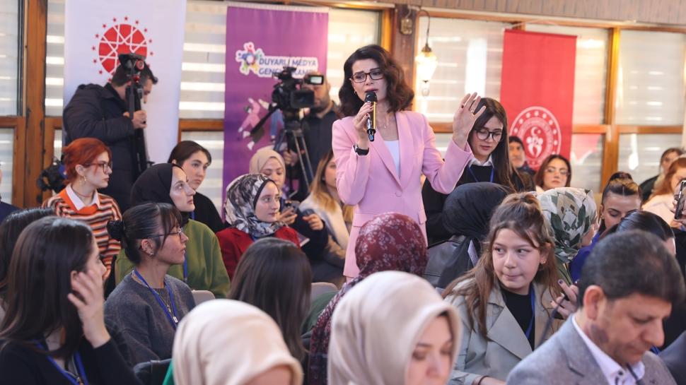 Gaziantep'te "Yapay Zekâ Çağında Habercilik" kampı gerçekleştirildi