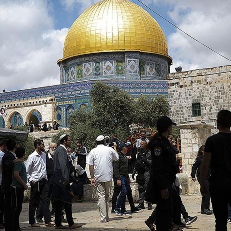 Hanuka Bayramn bahane ettiler... galci srail'den Mescid-i Aksa'ya baskn