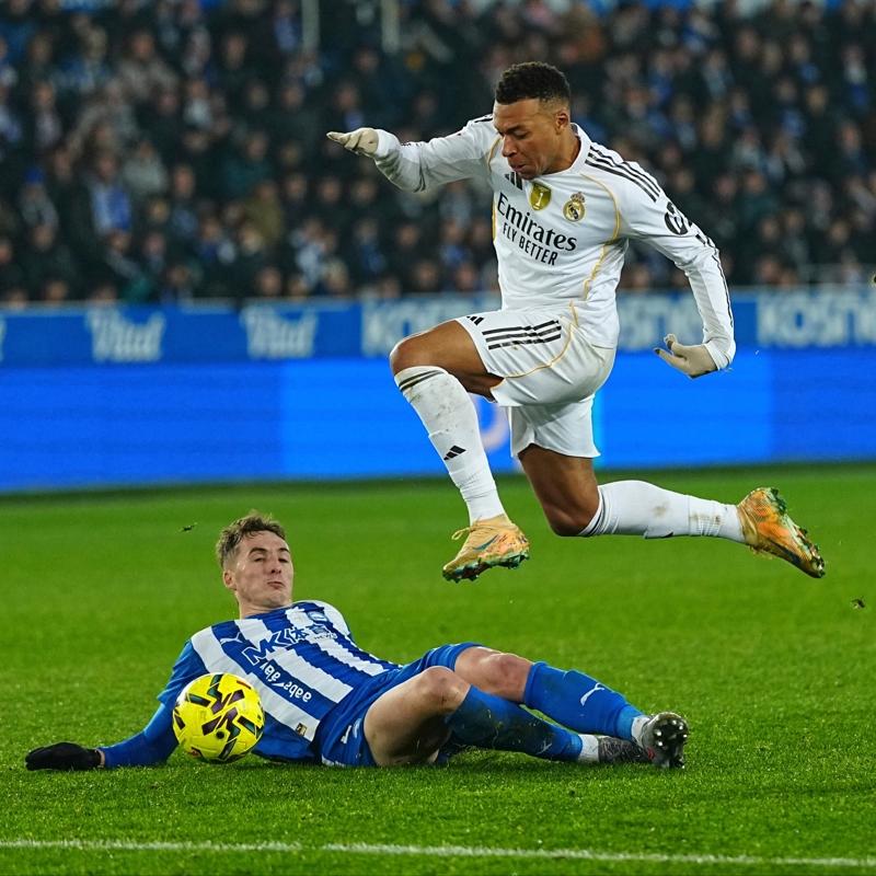 Real Madrid, kritik ma�ta Alaves'i devirdi