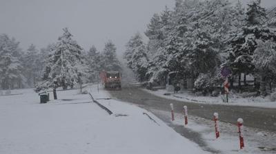 Kocaeli, Karabük ve Bolu beyaza büründü! Ekipler teyakkuzda