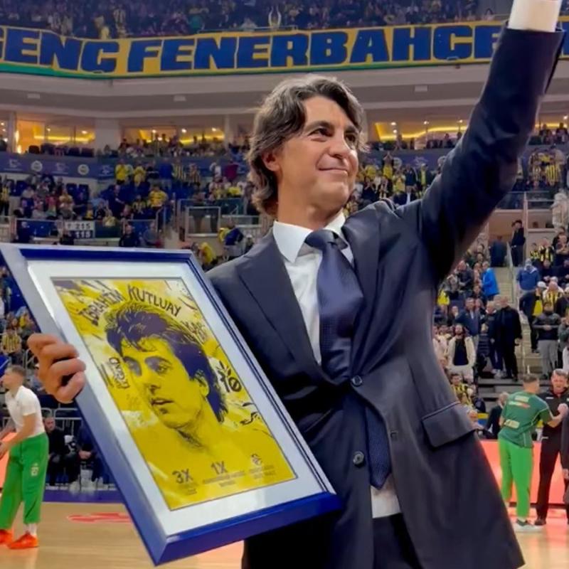 Fenerbah�e, eski milli basketbolcusu �brahim Kutluay'� onurland�rd�