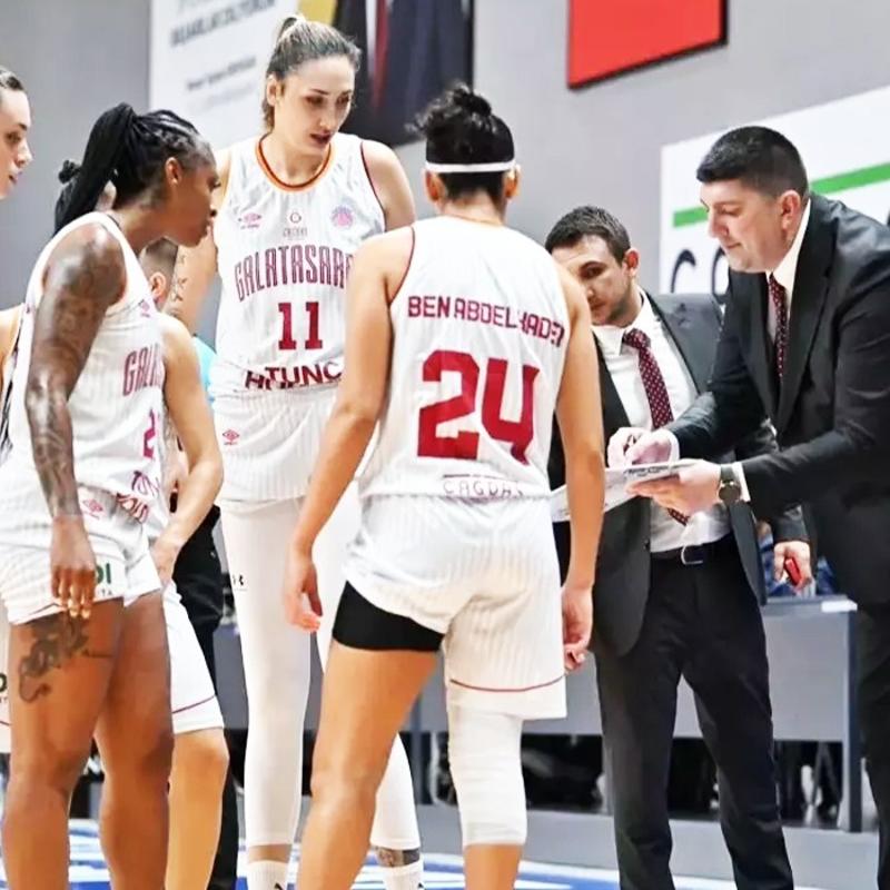 Galatasaray'�n potada konu�u Tango Bourges