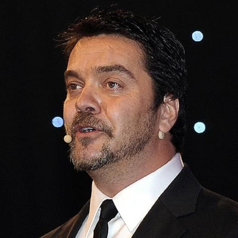 Olanlar oldu: Beyaz�t �zt�rk'ten b�y�k ters k��e!