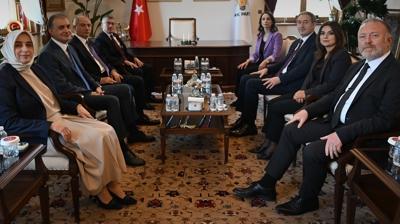 AK Parti ile DEM Parti aras�nda 