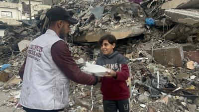 Yery�z� Doktorlar� Sa�l�k Merkezi Han Yunus'ta Yeniden Umut Olmaya Ba�lad�