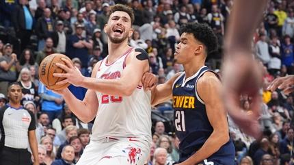 Alperen �eng�n'�n triple-double'� Houston'a yetmedi