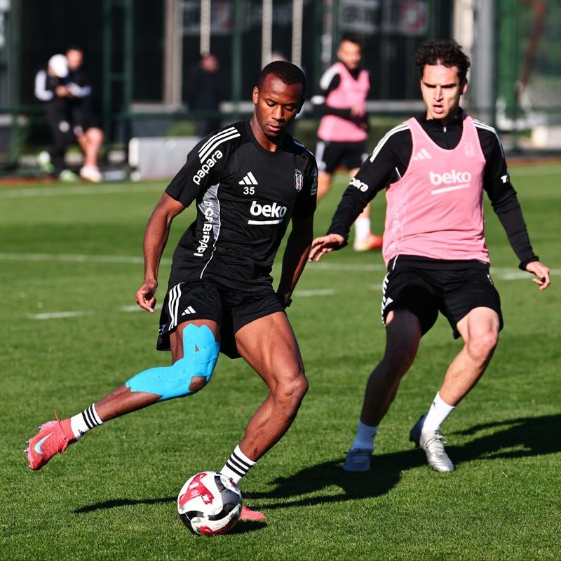 Be�ikta�, Rizespor mesaisini s�rd�rd�