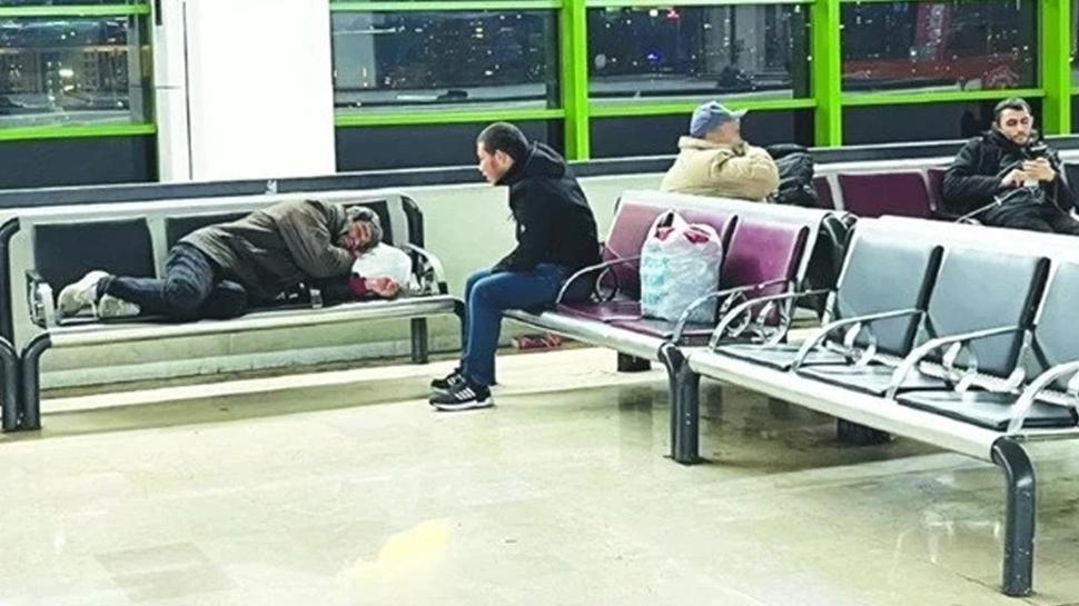 Emekliler üzerinden kirli algı operasyonu! "Terminalde evsiz emekli" yalanı çöktü