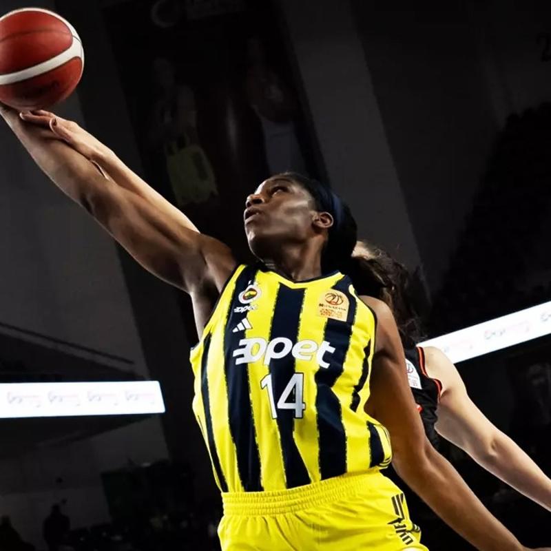 Fenerbah�e Opet �spanya deplasman�nda