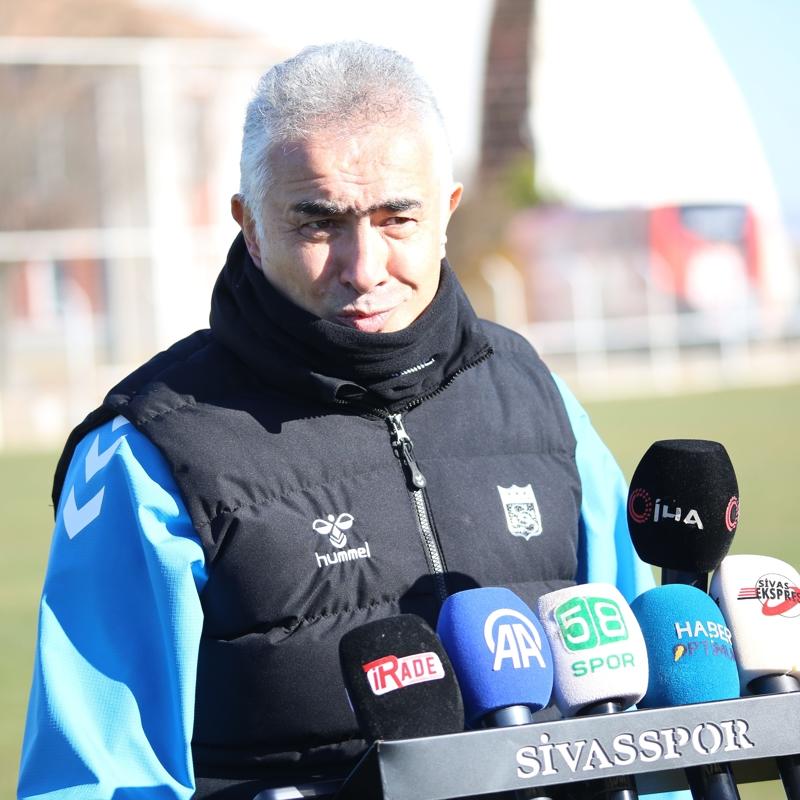 Mehmet Alt�parmak'tan transfer a��klamas�