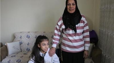 Devlet Bah�eli �a�r�ya kay�ts�z kalmad�... Engelli k�za tekerlekli sandalye s�rprizi