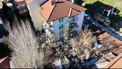 Ekipler g�zlerine inanamad�! ��p evden ��kanlar �a��rtt�