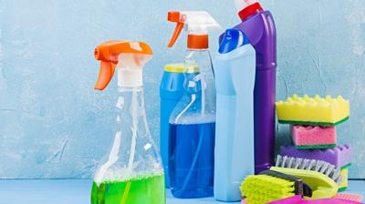 Solunum yollar�n� t�kan�yor: �ki temizlik �r�n� �at���yor