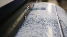 Hatay'da deprem! �evre illerde de hissedildi