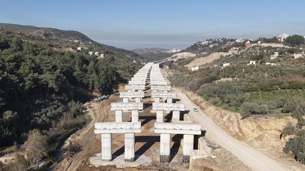 3 ili birbirine ba�layacak: Kritik otoyol projesinde sona do�ru