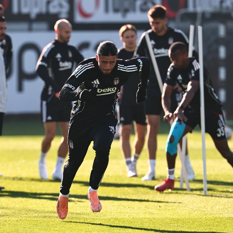 Be�ikta�, Rizespor mesaisine devam etti