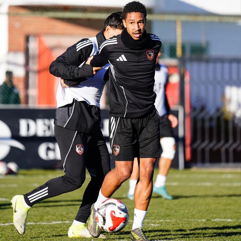 Gaziantep FK'da Ba�ak�ehir mesaisi ba�lad�
