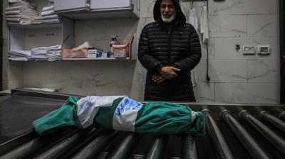 Gazze'de insanl�k dram�! Bir ayl�k bebek so�uktan �ld�