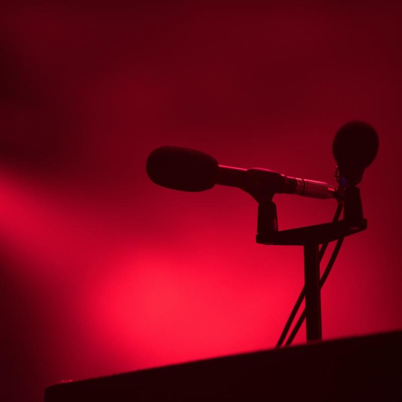 �z�c� haberi sosyal medyadan duyurdu! Kan kanserine yakalanan �nl� isim kim?