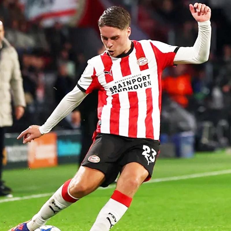 Fenerbah�e ilk bombay� patlatt�! Bonservisi bile belli oldu