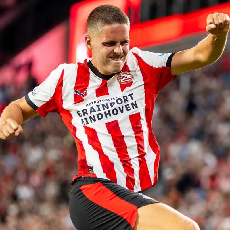 Fenerbah�e'de g�ndem Joey Veerman! PSV'den a��klama geldi