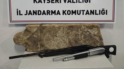 Kayseri'de tarihi eser kaçakçılığı... Yüzlerce yıllık mezar steli ele geçirildi