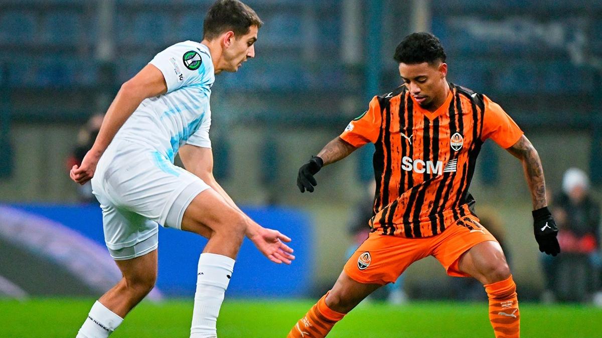 shakhtar donetsk arda turan konferans ligi foto�raflar� resimleri