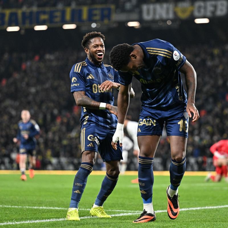 Fred: Biz g��l� bir aileyiz, bu sene �ampiyon olaca��z