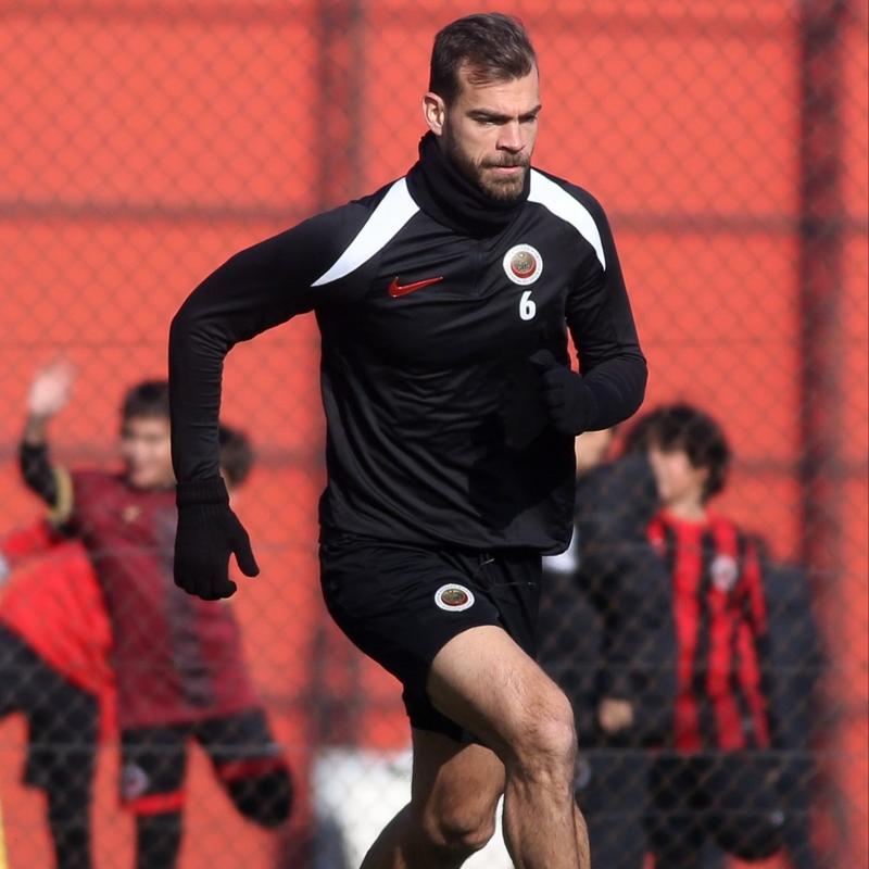 Gen�lerbirli�i'nde Trabzonspor mesaisi devam etti