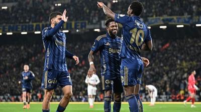 Fenerbah�e'den a��klama! 2 y�ld�z Be�ikta� derbisinde yok